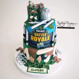 Fortnite Battle Royal Cake 